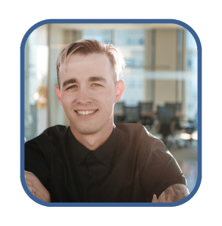 Business financing expert promoting unsecured credit lines for small businesses and cash flow solutions.